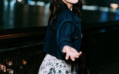 金勇俊和黄静茵